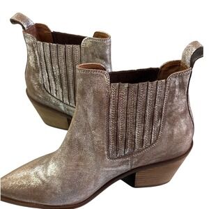 Seychelles Wanderlust Distressed Suede Ankle Boots Pewter, NIB, western inspired